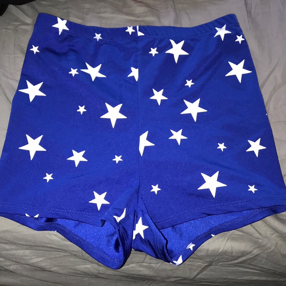 Starred spandex shorts